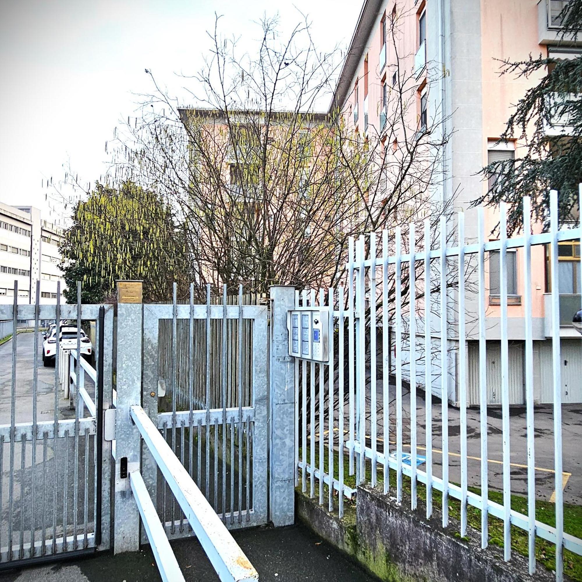 Bbking Appartamento Policlinico サン・ドナート・ミラネーゼ エクステリア 写真